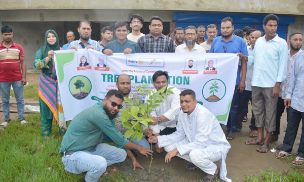 মিডটাউন রোটারী ক্লাব এর বৃক্ষরোপন কর্মসূচীর উদ্বোধন