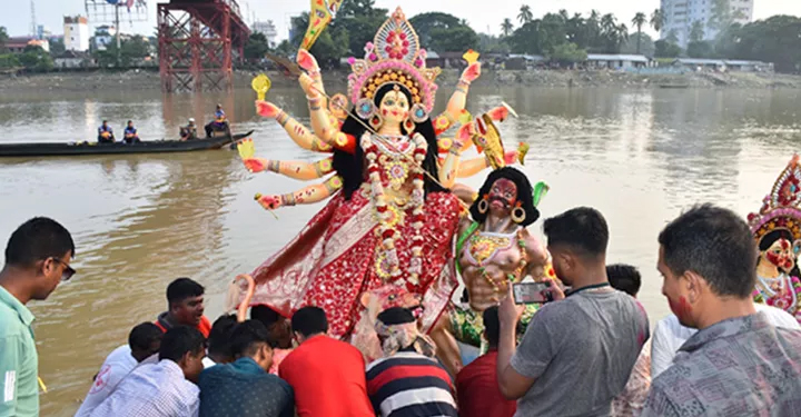 সিলেটসহ সারাদেশে বিসর্জনের মধ্যদিয়ে শেষ হলো দুর্গোৎসব